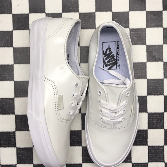 vans authentic decon dx